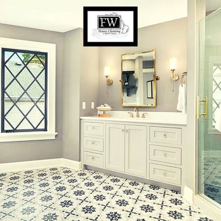 Spotless Bathroom Guaranteed! House Cleaning Service (Panorama City, Northridge, North Hills, Arleta, Hansen Hills)